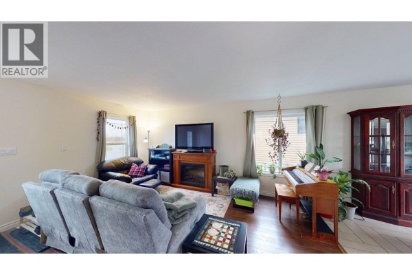 Dining room - 11328 86a Street, Fort St  John, BC V1J0G2 Photo 2