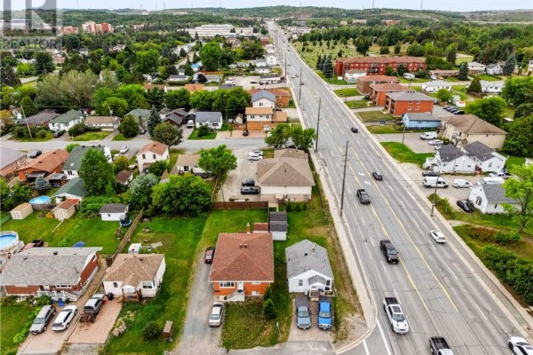 1133 Martin Avenue, Greater Sudbury, ON P3A2Z5 Photo 3