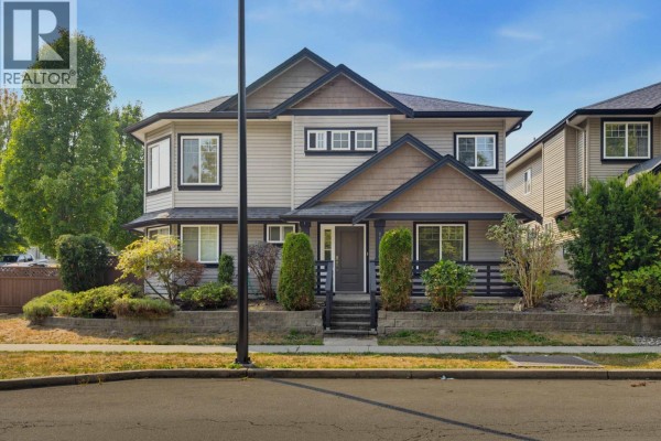 11335 Creekside Street, Maple Ridge, BC V2W0C7 Photo 2