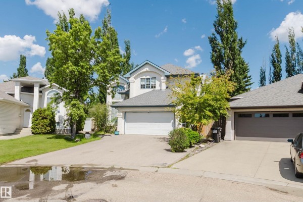 Family room - 1135 116 St Nw, Edmonton, AB T6J6X5 Photo 4