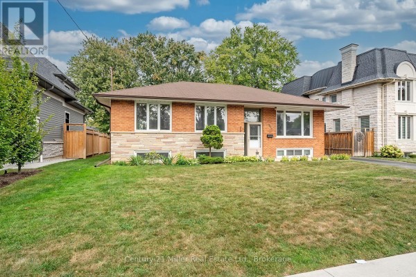 Kitchen - 1135 Bridge Road N, Oakville, ON L6L2B6 Photo 3
