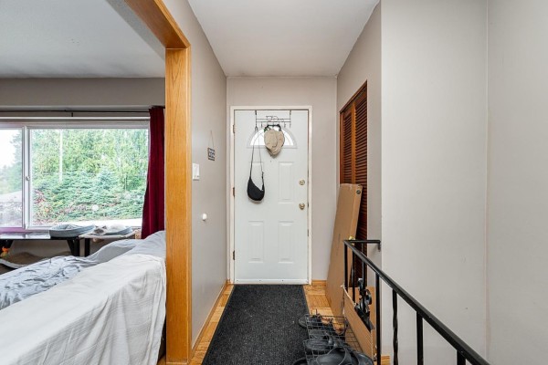 11350 Lansdowne Drive, Surrey, BC V3R4Z9 Photo 5