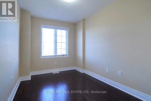 Bedroom 2 - 1136 Schooling Drive E, Oshawa, ON L1H7K5 Photo 2