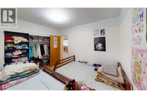 Bedroom 2 - 1136 Yorston Avenue, Quesnel, BC V2J3B4 Photo 4