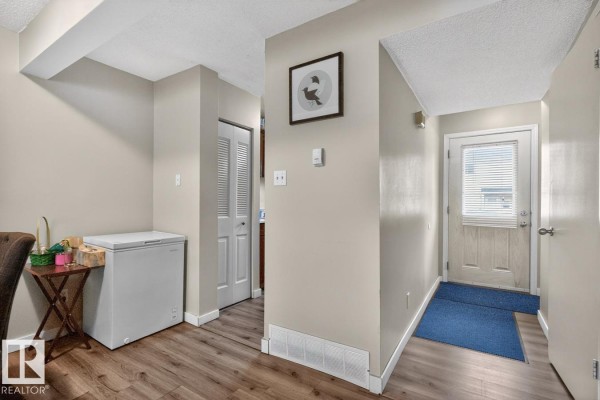 Bedroom 2 - 11368 139 Av Nw, Edmonton, AB T5X3L4 Photo 5