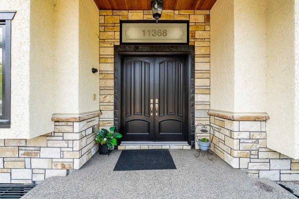 11368 82 Avenue, Delta, BC V4C2C1 Photo 4
