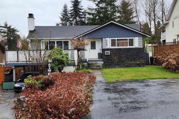 11372 Surrey Road, Surrey, BC V3R5T3 Photo 2