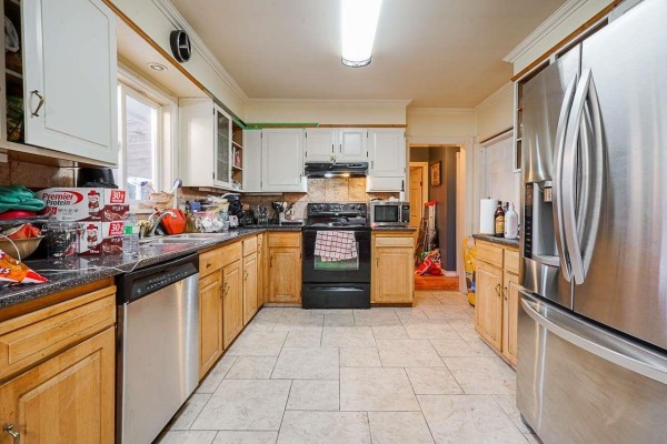 11372 Surrey Road, Surrey, BC V3R5T3 Photo 5