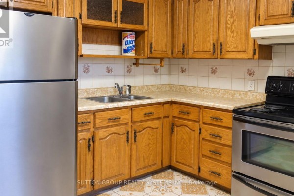 1139 Dovercourt Road, Toronto, ON, photo 2