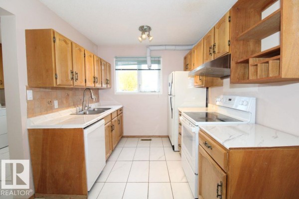 Bedroom 2 - 11393 22 Av Nw, Edmonton, AB T6J4V8 Photo 5