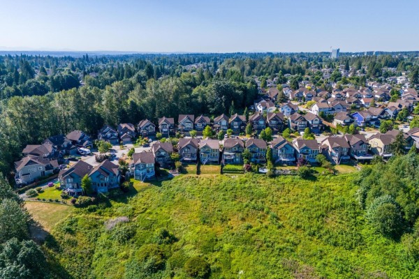 11397 154a Street, Surrey, BC V3R2V7 Photo 4