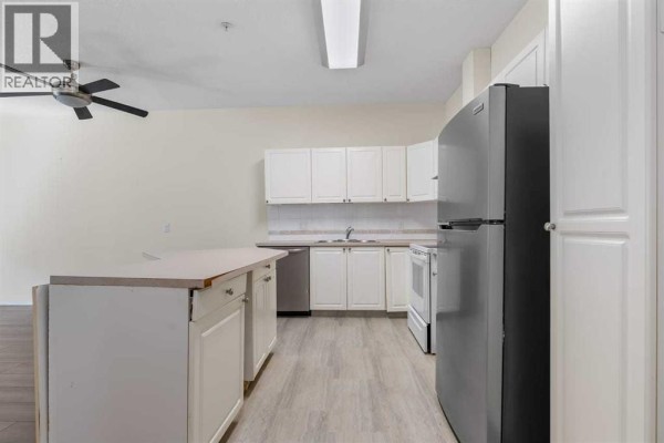 Dining room - 114, 2850 51 Street Sw, Calgary, AB T3E6S7 Photo 3