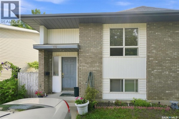114 - 116 Barber Crescent, Saskatoon, SK, photo 2