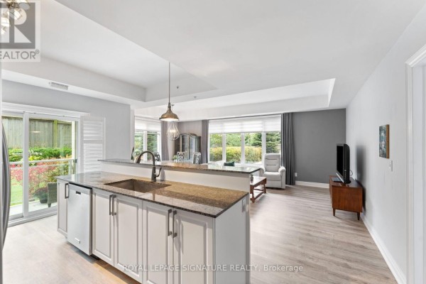 Living room - 114 - 650 Gordon Street, Whitby, ON L1N0C1 Photo 2