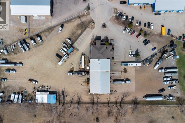 114 & 118 Canal Garden, Strathmore, AB T1P1Y4 Photo 4