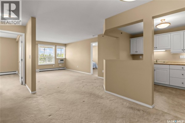 Living room - 114 100 1st Avenue S, Martensville, SK S0K2T0 Photo 3