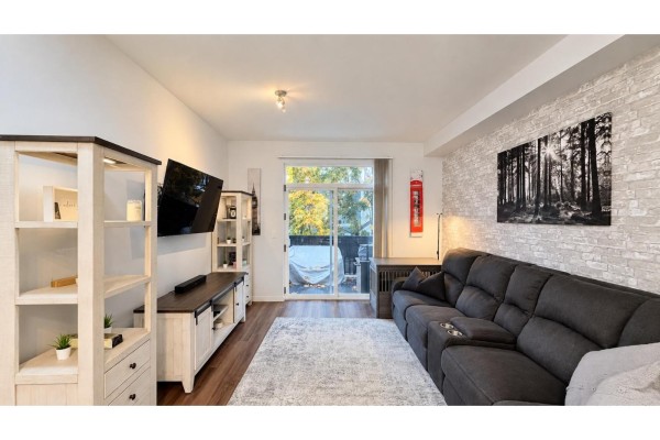 114 14833 61 Avenue, Surrey, BC V3S6T6 Photo 2