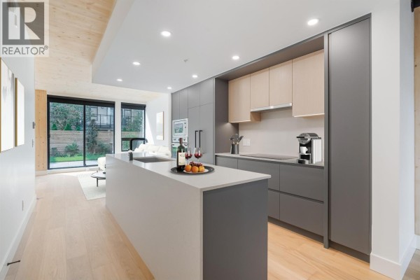 114 310 Salter Street, New Westminster