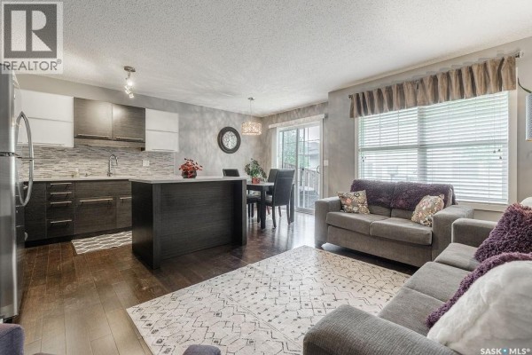 Kitchen - 114 410 Ledingham Way, Saskatoon, SK S7V0C4 Photo 4