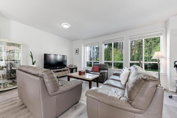 114 9688 162a Street, Surrey, BC V4N6V3 Photo 3