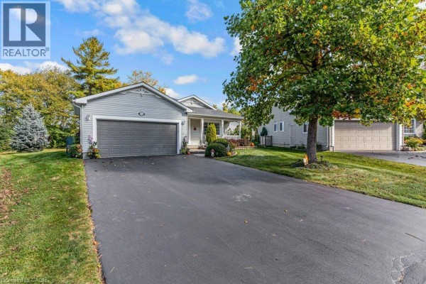 4pc Bathroom - 114 Bushmill Circle, Freelton, ON L8B1A5 Photo 3
