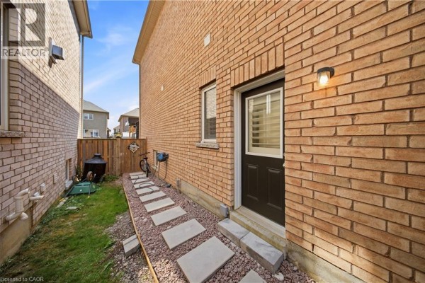 114 Chaumont Drive, Stoney Creek, ON, photo 3