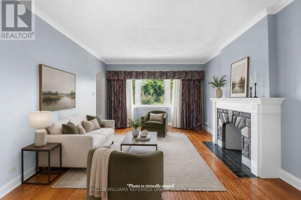 Dining room - 114 Gracefield Avenue, Toronto, ON M6L1L1 Photo 3