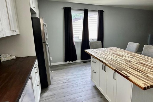 2pc Ensuite bath - 114 Hamjea Street, Hudson Bay, SK S0E0Y0 Photo 5