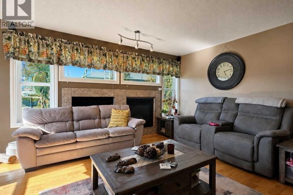 114 Moberly Road, Grande Cache, AB, photo 2