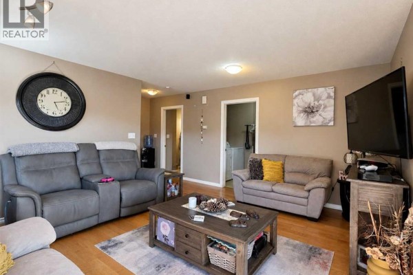 3pc Bathroom - 114 Moberly Road, Grande Cache, AB T0E0Y0 Photo 4