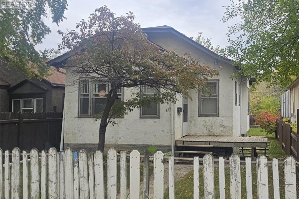 114 N Avenue S, Saskatoon