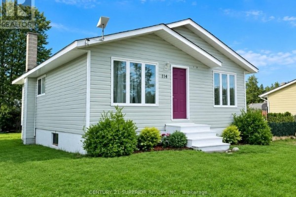 Residential for sale at 114 Northwood Drive, Greenstone, ON - MLS® 4oWSoO