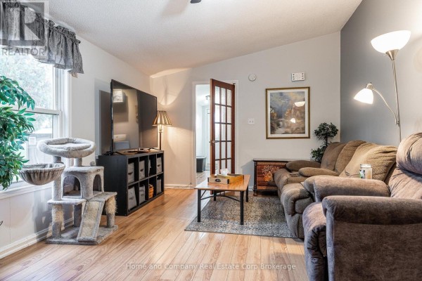 Living room - 114 Oak Street, Perth East, ON N5A6S6 Photo 5