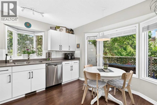 4pc Bathroom - 114 Patina Park Sw, Calgary, AB T3H3E3 Photo 4