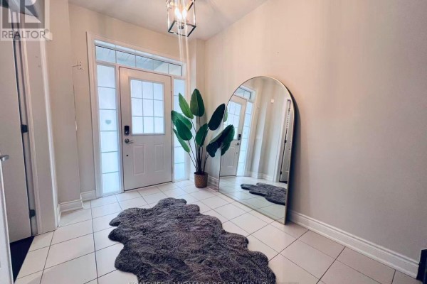 114 Puccini Drive, Richmond Hill, ON L4E0R5 Photo 3