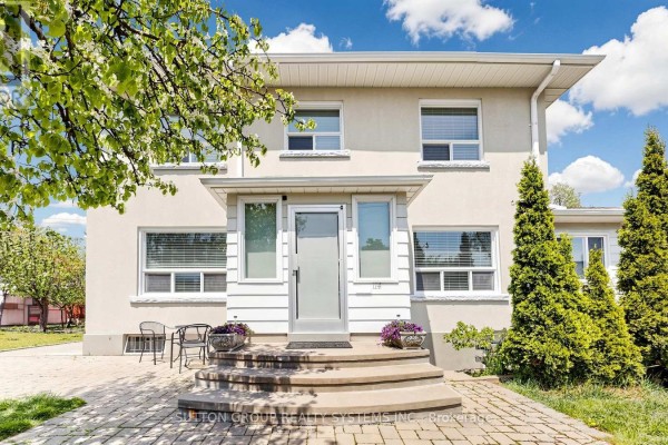 114 Rosemount Avenue, Toronto, ON, photo 2