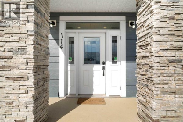 Bedroom - 114 Somerside Road Se, Medicine Hat, AB T1B0N3 Photo 4