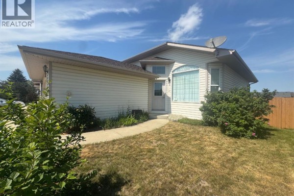 4pc Bathroom - 114 Sunridge Avenue, Blackfalds, AB T0M0J0 Photo 3