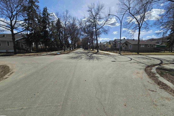 11406 88 St Nw, Edmonton, AB T5B3R1 Photo 3