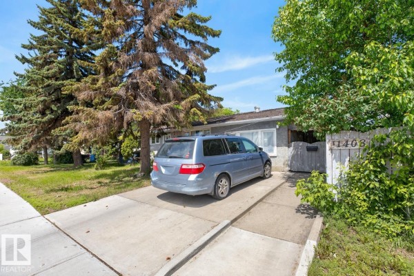 Bedroom 2 - 11408 127 Av Nw, Edmonton, AB T5E0C6 Photo 4