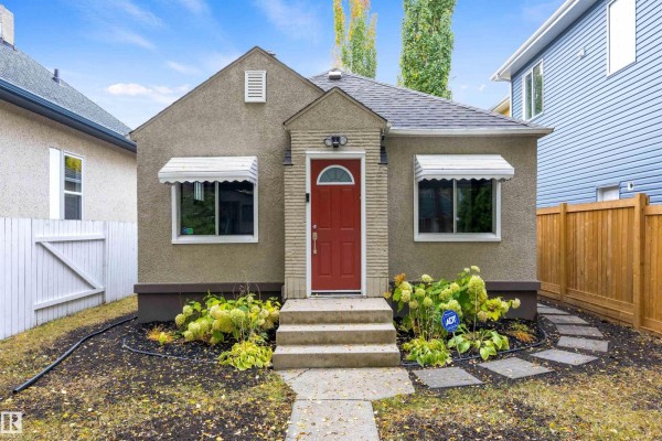 Kitchen - 11414 84 St Nw, Edmonton, AB T5B3B4 Photo 2