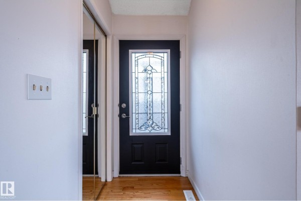 11415 142 Av Nw, Edmonton, AB, photo 3