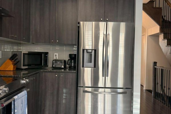 1142 Beachcomber Road, Mississauga, ON L5G0B5 Photo 5