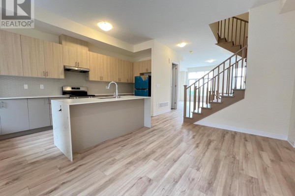 Family room - 11421 Leslie Street, Richmond Hill, ON L4S0N7 Photo 2