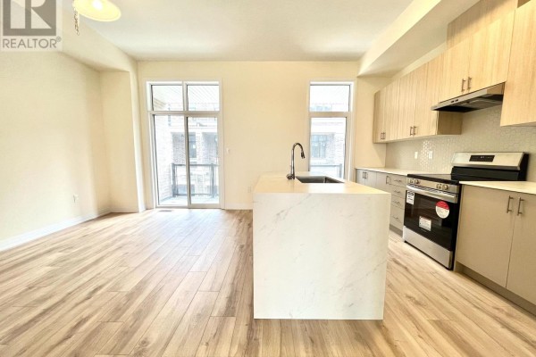 Kitchen - 11421 Leslie Street, Richmond Hill, ON L4S0N7 Photo 4