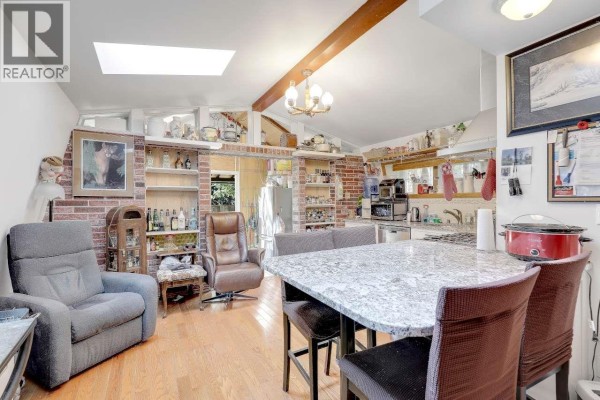 11428 207 Street, Maple Ridge, BC V2X1W8 Photo 5