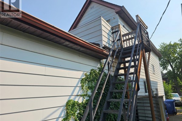 1143 Langlois, Windsor, ON, photo 2