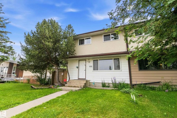 Kitchen - 11439 39 Av Nw, Edmonton, AB T6J0M5 Photo 3