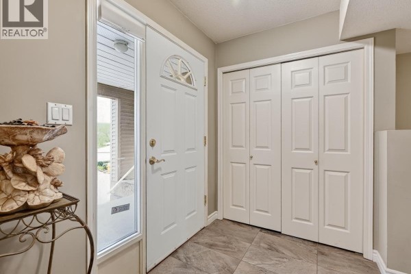 1144 Clerihue Road, Port Coquitlam, BC V3C6H2 Photo 3
