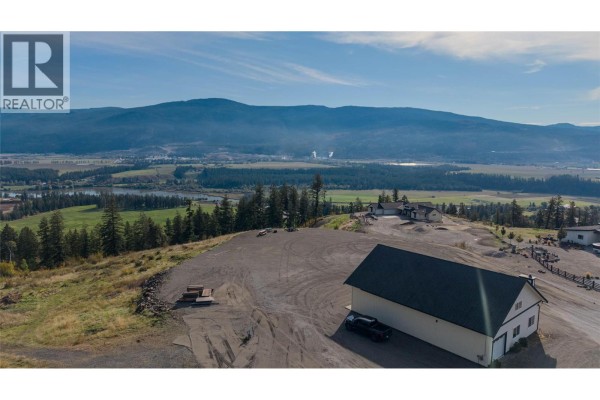 1144 Page Road Unit# 2, Armstrong, BC V4Y0P8 Photo 2